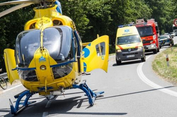 Na Bruntálsku záchranáři po nehodě resuscitovali motocyklistu