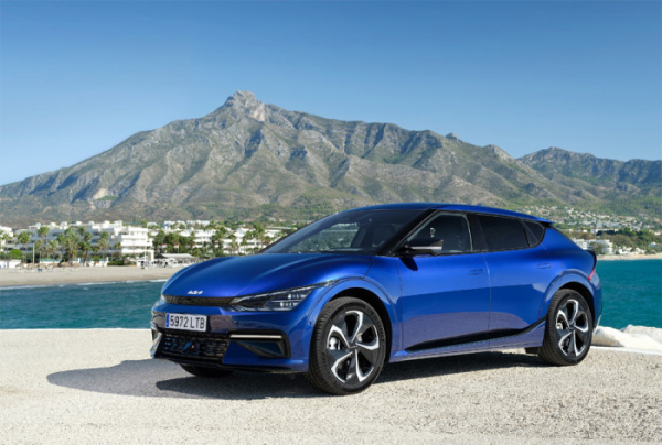 Kia rozšiřuje nabídku elektrifikovaných modelů v online tržišti o revoluční elektromobil EV6