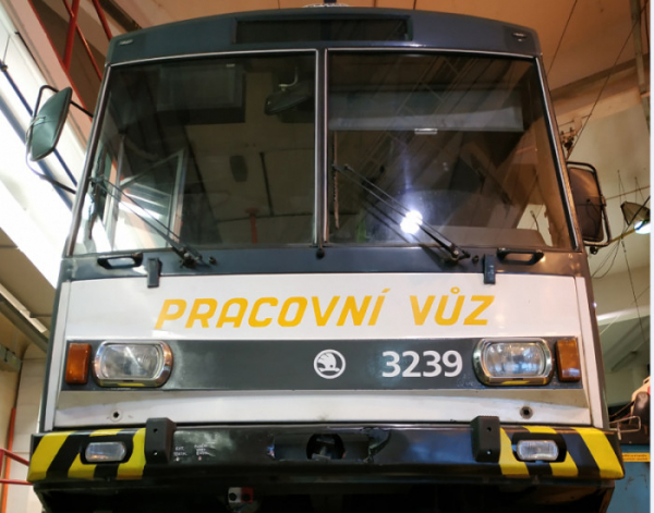 Dopravní podnik města Brna je připraven na zimu, kromě mazací šaliny budou v mrazu vyjíždět dva servisní trolejbusy
