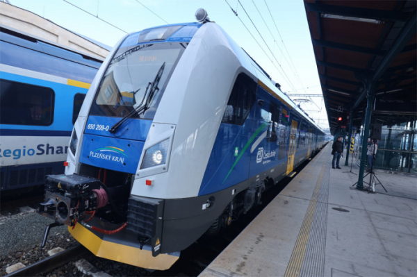 Nové elektrické jednotky RegioPanter a první soupravy InterJet vyjely v Plzeňském kraji