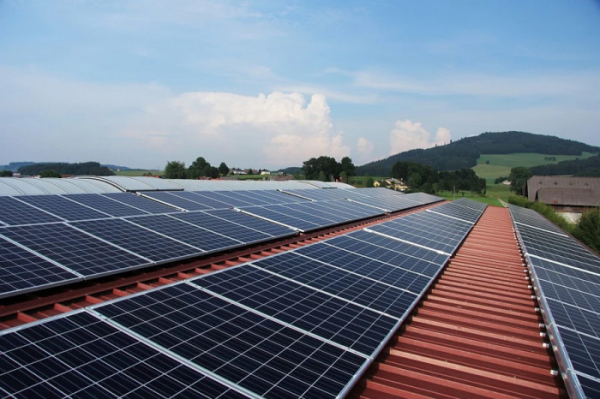 Pardubický kraj chystá výstavbu fotovoltaických elektráren