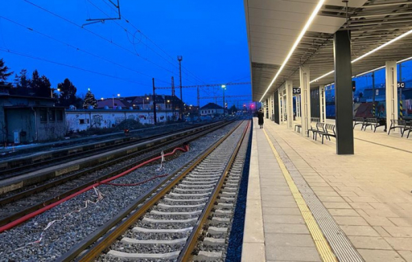 V příštím roce se cestující dočkají plně zmodernizované trati mezi Smíchovem a Černošicemi