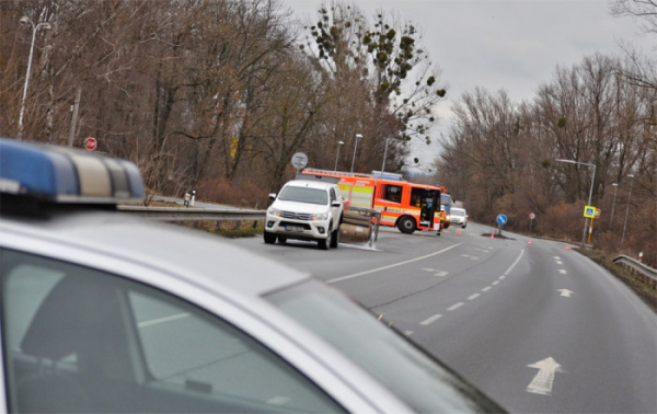 V Ostravě uzavřela nehoda automobilu s tekutým kyslíkem Frýdeckou ulici