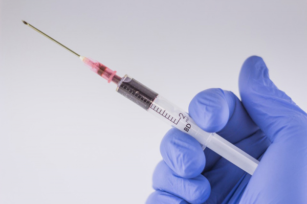 Nejčastějším očkováním v ČR zůstává to proti tetanu s více než milionem dávek ročně