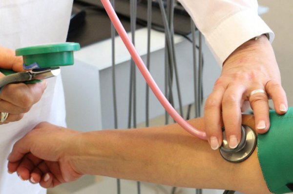Polovina Čechů neví, že má vysoký krevní tlak, včasná diagnóza přitom může zachránit život