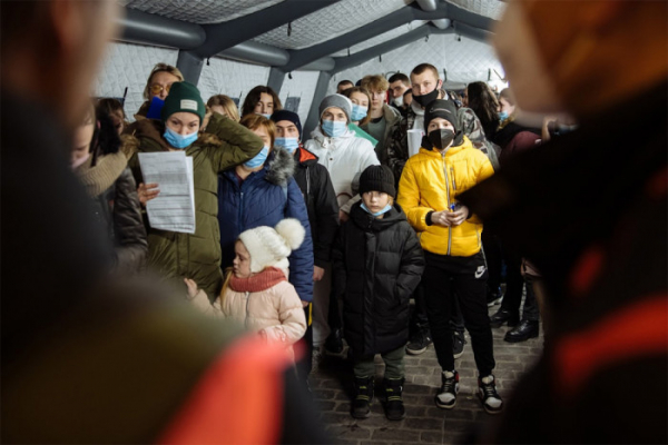 Krizový štáb: Přetížení Prahy musí vláda vyřešit do konce května, asistenční centrum zatím zůstává otevřené