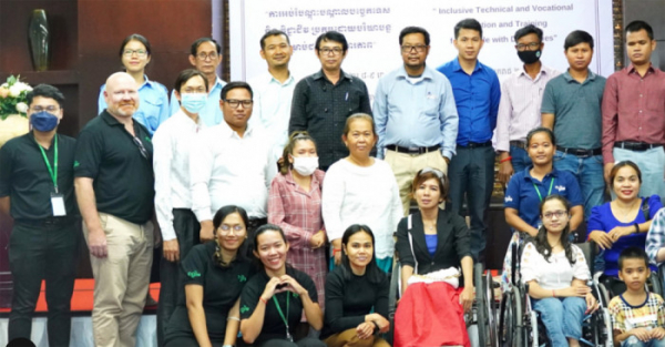 Zpřístupnění pro osoby se zdravotním postižením: Technická pracovní skupina se poprvé sešla v Kambodži
