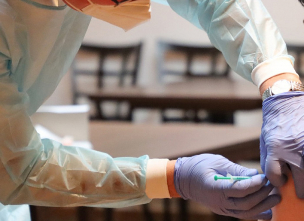 V Jaderné elektrárně Temelín se zaměstnanci nechali očkovat další posilující dávkou proti covid