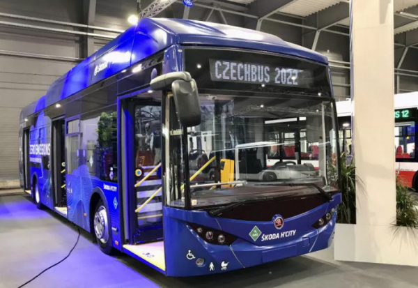 Dopravní podnik hl. m. Prahy začne testovat první vodíkový autobus, bude to Škoda H'CITY