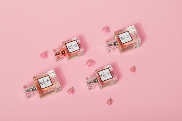 Jsou náhražky parfémů dobrým nákupním rozhodnutím?